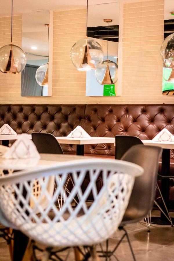 Lleras Green Hotel Medellin Ngoại thất bức ảnh