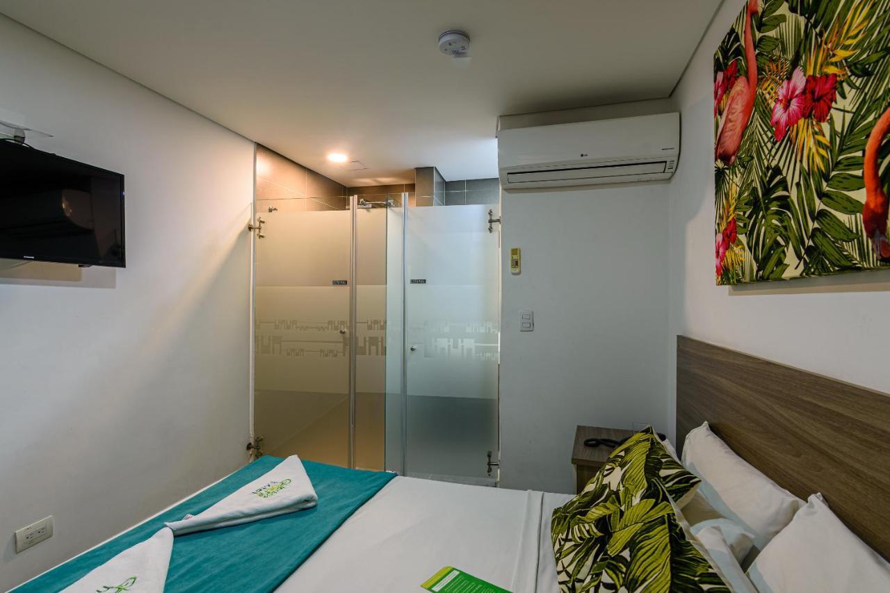 Lleras Green Hotel Medellin Ngoại thất bức ảnh