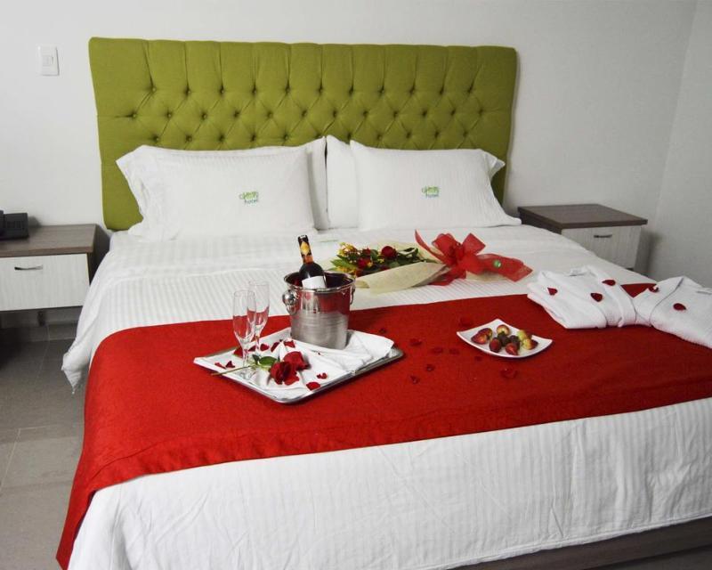 Lleras Green Hotel Medellin Ngoại thất bức ảnh