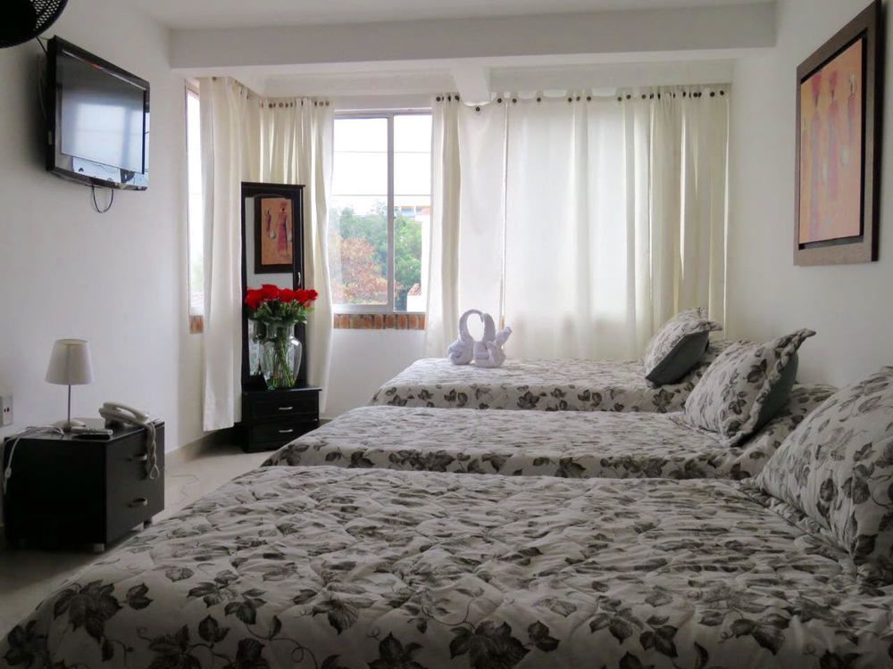 Lleras Green Hotel Medellin Ngoại thất bức ảnh